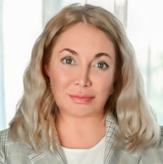 Автор - Елена Уварова