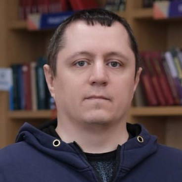 Автор - Антон Хомуткин