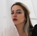 Автор - Анастасия Исакова